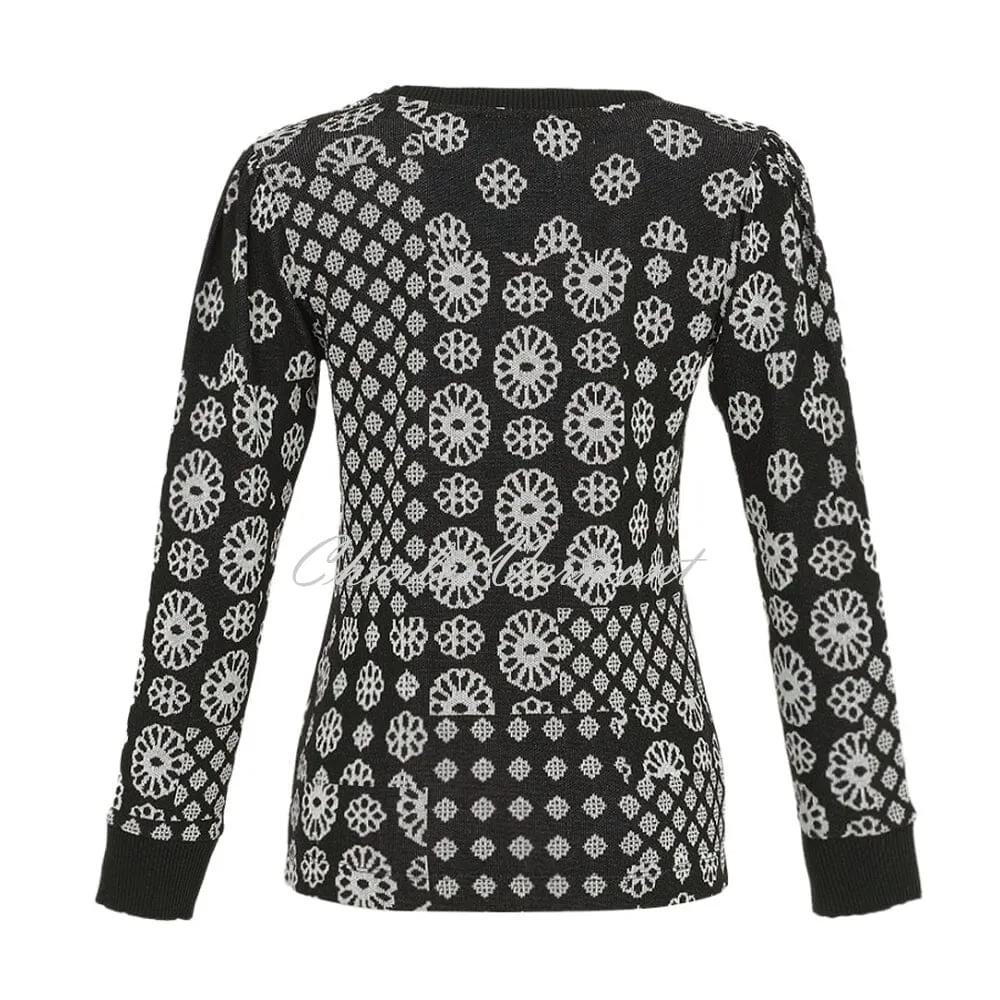 Dolcezza 'Forever Black & White' Knit Top - Style 74130