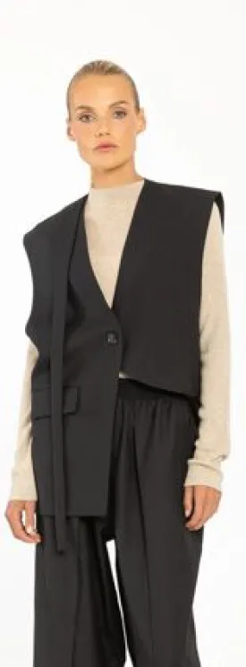 Elise Vest - Black
