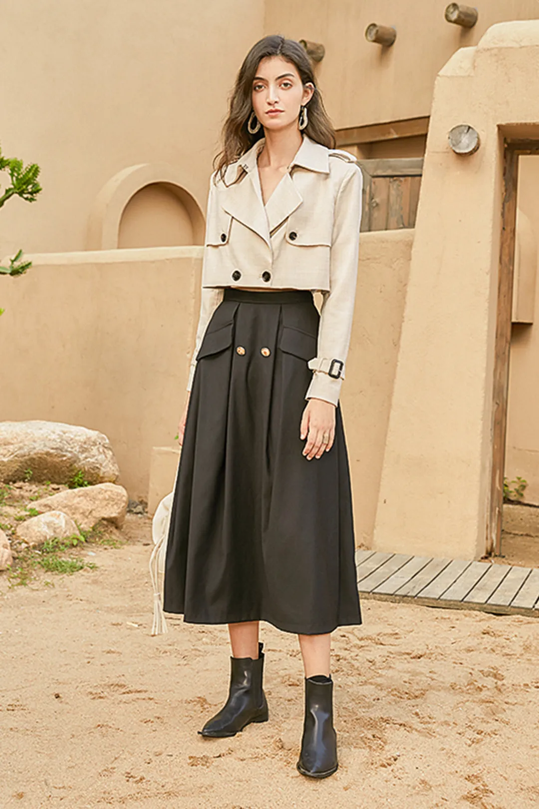 Large lapel blazer | Beige blazer | Commuter blazer